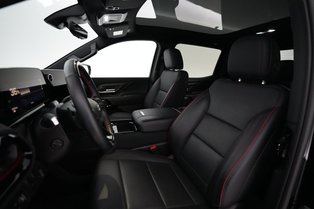 2024 Chevrolet Silverado EV — photo 3 of 18