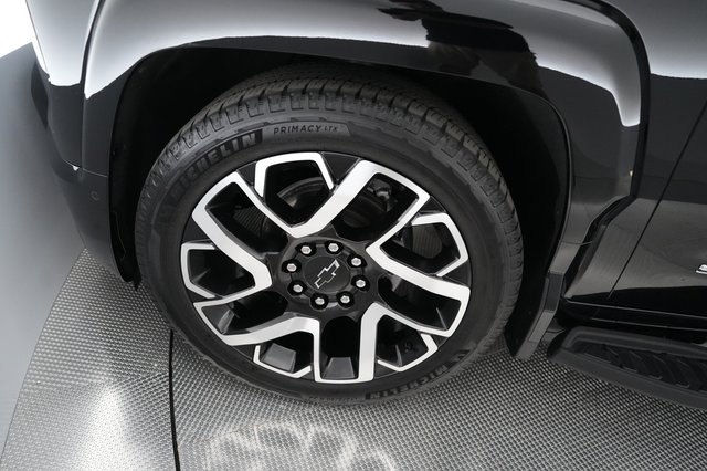 2024 Chevrolet Silverado EV — photo 7 of 18