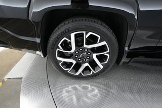 2024 Chevrolet Silverado EV — photo 10 of 18