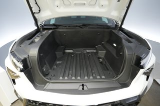 2024 Chevrolet Silverado EV — photo 17 of 18