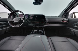 2024 Chevrolet Silverado EV — photo 15 of 18