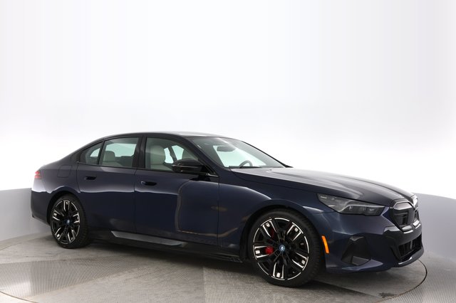 2024 BMW i5 — photo 11 of 22
