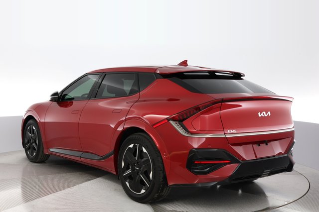 2025 Kia EV6 — photo 10 of 22