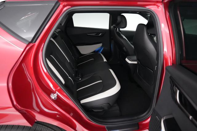 2025 Kia EV6 — photo 4 of 22