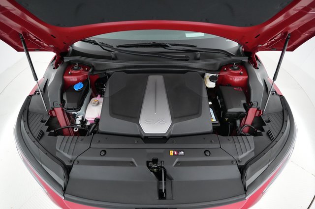 2025 Kia EV6 — photo 21 of 22