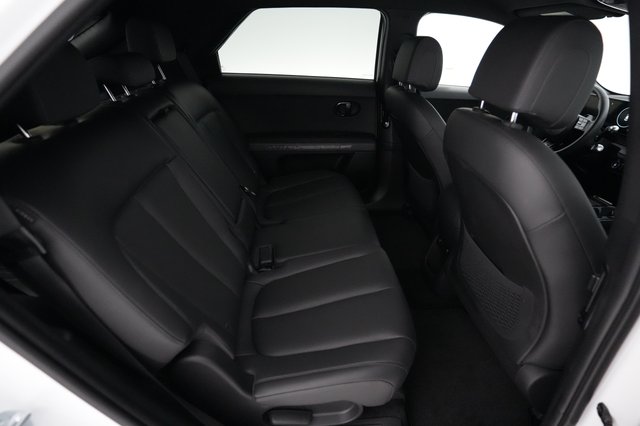 2025 Hyundai IONIQ 5 — photo 4 of 24