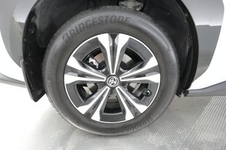 2024 Toyota bZ4X — photo 14 of 23