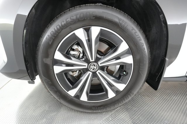 2024 Toyota bZ4X — photo 13 of 23