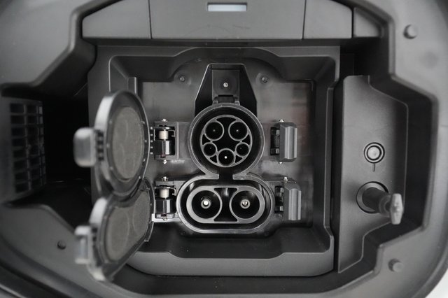 2024 Toyota bZ4X — photo 20 of 23