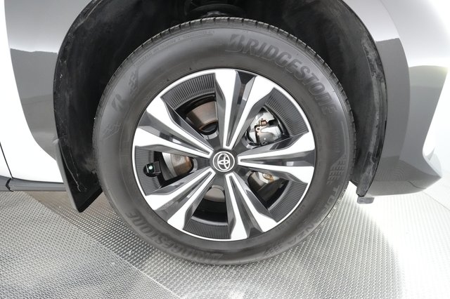 2024 Toyota bZ4X — photo 11 of 23