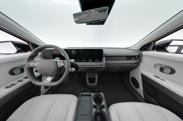 2025 Hyundai IONIQ 5 — photo 19 of 22
