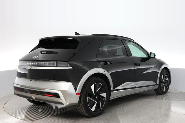 2025 Hyundai IONIQ 5 — photo 2 of 22