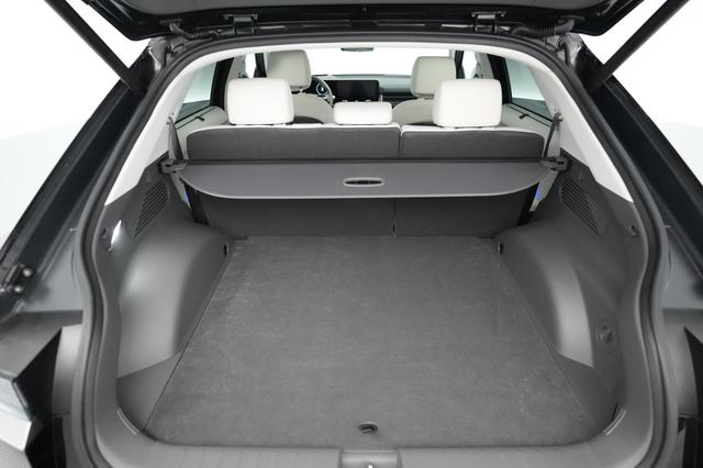 2025 Hyundai IONIQ 5 — photo 6 of 22