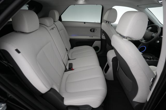 2025 Hyundai IONIQ 5 — photo 4 of 22