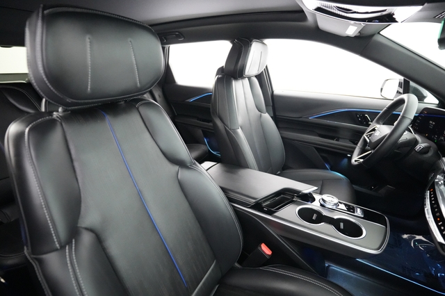 2024 Cadillac LYRIQ