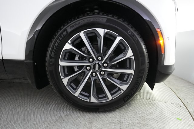 2024 Cadillac LYRIQ — photo 16 of 23