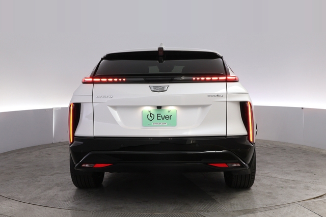 2024 Cadillac LYRIQ