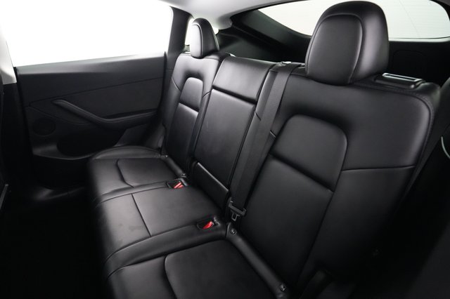 2022 Tesla Model Y — photo 19 of 23