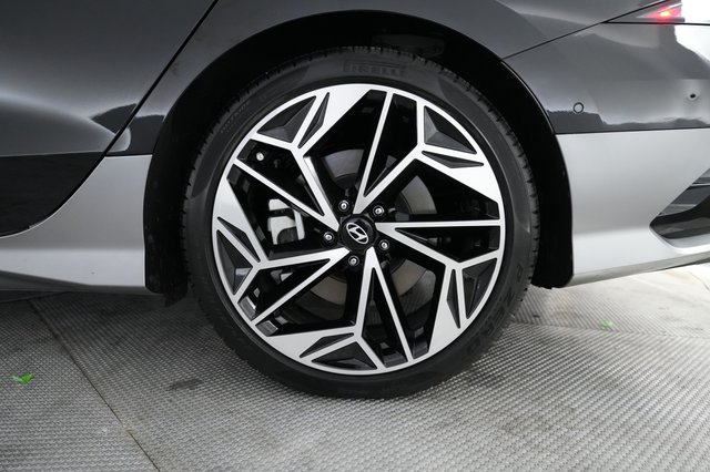 2024 Hyundai IONIQ 6 — photo 7 of 24