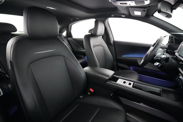 2024 Hyundai IONIQ 6 — photo 18 of 24