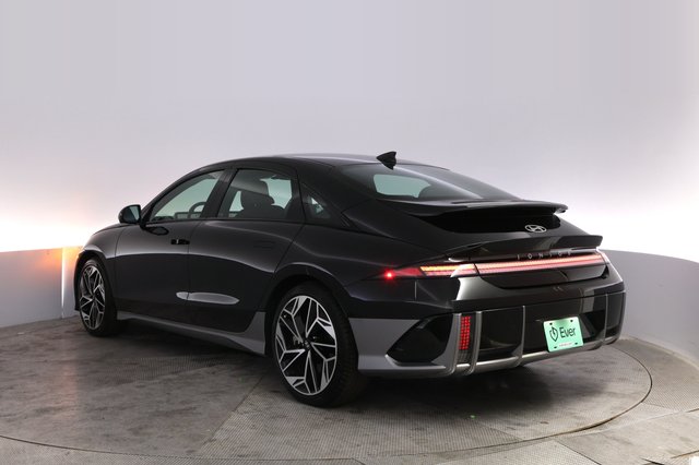 2024 Hyundai IONIQ 6 — photo 13 of 24