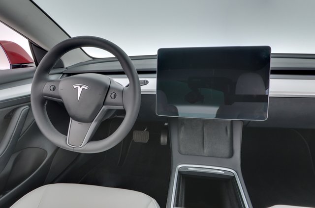 2022 Tesla Model 3 — photo 18 of 22