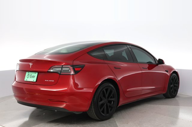 2022 Tesla Model 3 — photo 2 of 22