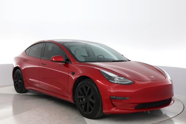 2022 Tesla Model 3 — photo 9 of 22