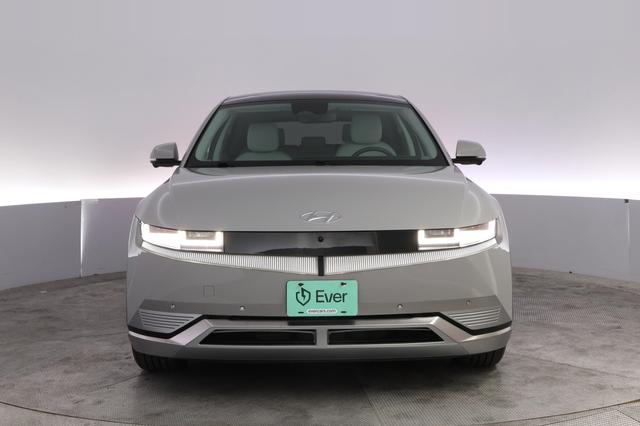 2023 Hyundai IONIQ 5 — photo 9 of 25