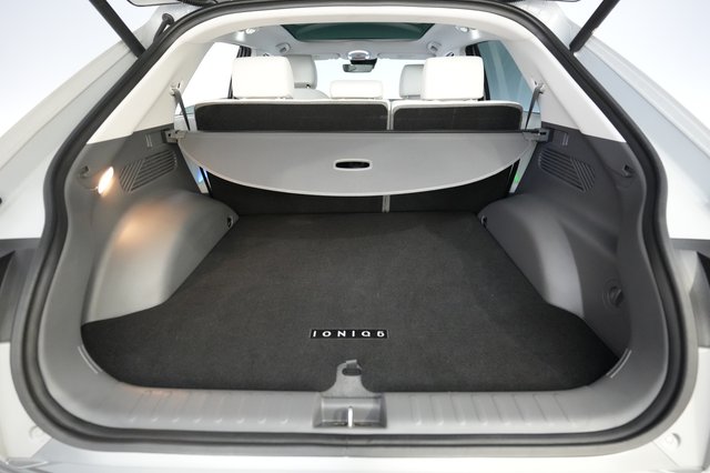 2023 Hyundai IONIQ 5 — photo 6 of 25