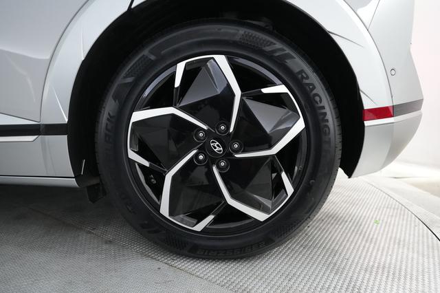 2023 Hyundai IONIQ 5 — photo 7 of 25