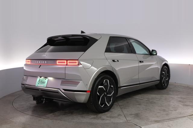 2023 Hyundai IONIQ 5 — photo 2 of 25