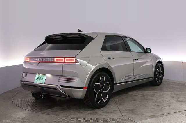 2023 Hyundai IONIQ 5 — photo 2 of 25
