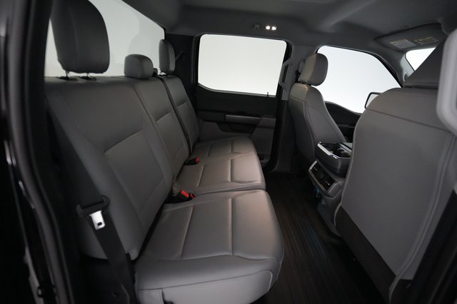 2023 Ford F-150 Lightning — photo 12 of 15