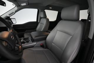2023 Ford F-150 Lightning — photo 3 of 15