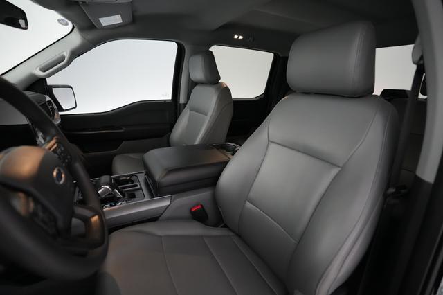 2023 Ford F-150 Lightning — photo 3 of 15