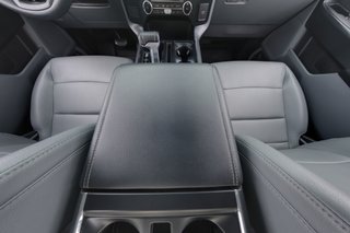 2023 Ford F-150 Lightning — photo 16 of 21