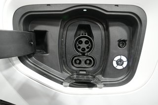 2023 Ford F-150 Lightning — photo 8 of 21
