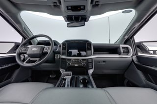 2023 Ford F-150 Lightning — photo 15 of 21