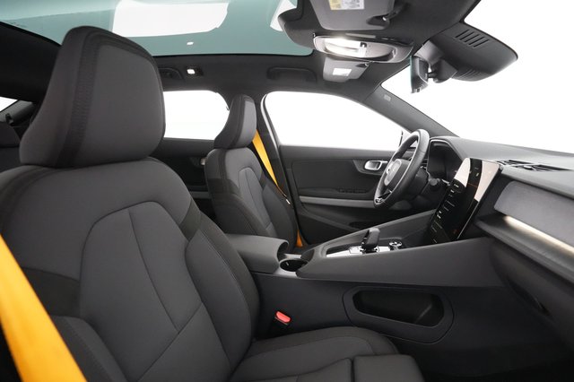 2021 Polestar 2 — photo 15 of 20