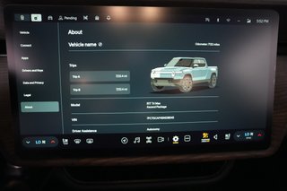 2025 Rivian R1T — photo 5 of 22