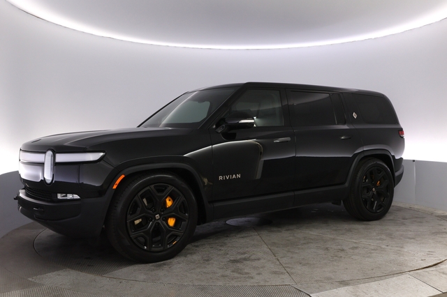 2023 Rivian R1S