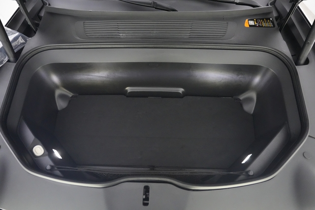 2023 Rivian R1S