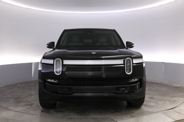 2023 Rivian R1S