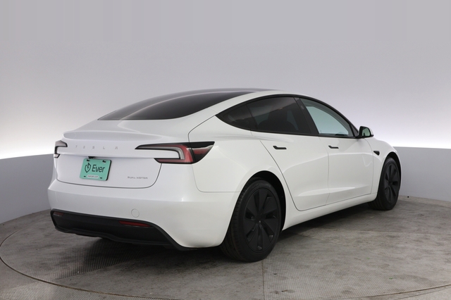 2025 Tesla Model 3