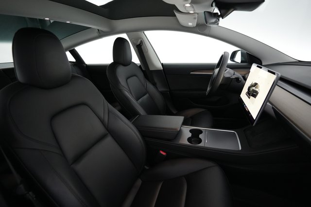 2023 Tesla Model 3 — photo 16 of 24