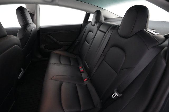 2023 Tesla Model 3 — photo 17 of 24