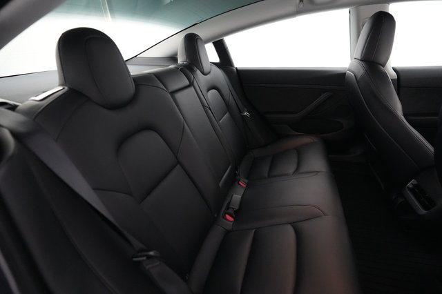 2023 Tesla Model 3 — photo 4 of 24