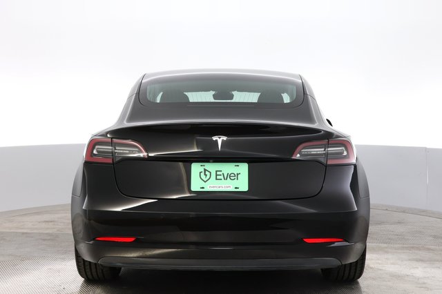 2019 Tesla Model 3 — photo 12 of 24