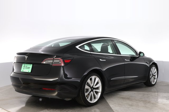 2019 Tesla Model 3 — photo 2 of 24